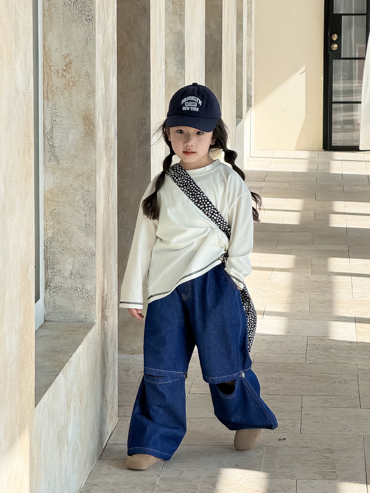 02AE9AC4-914F-4D2D-A3BE-48320F