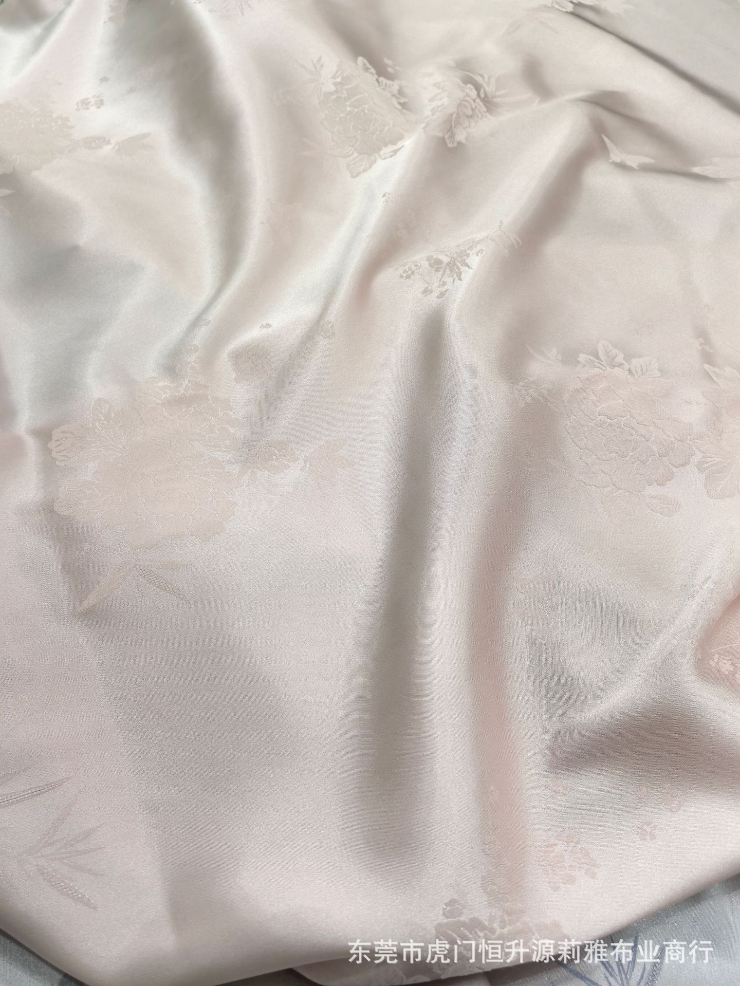 新款仿人丝涤双色提花面料 中式花朵提花秋冬外套衬衫