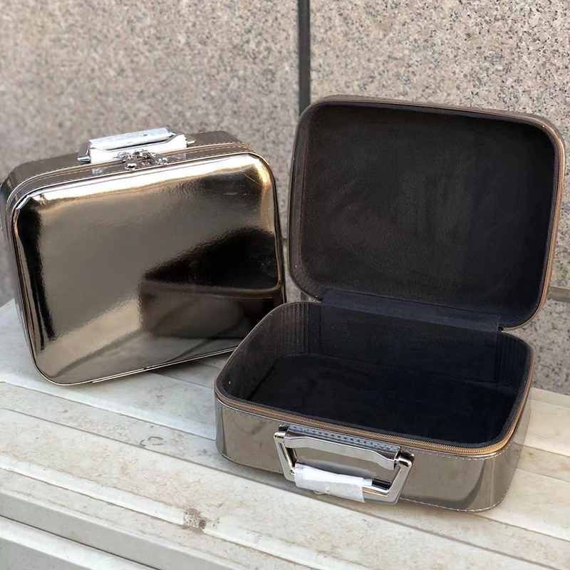 银色大号 无LOGO 无内衬