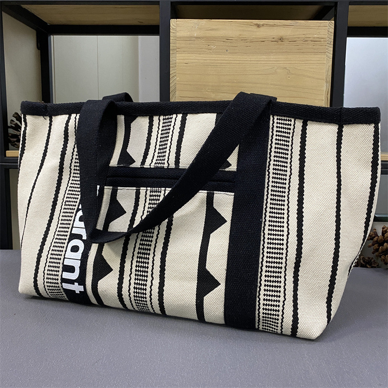 8.11 Marant 托特包.003