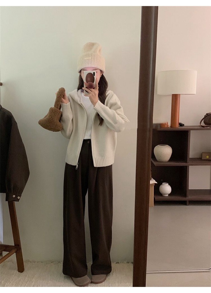 991c7fef-3684-41ed-8a75-78147653ad44.jpe