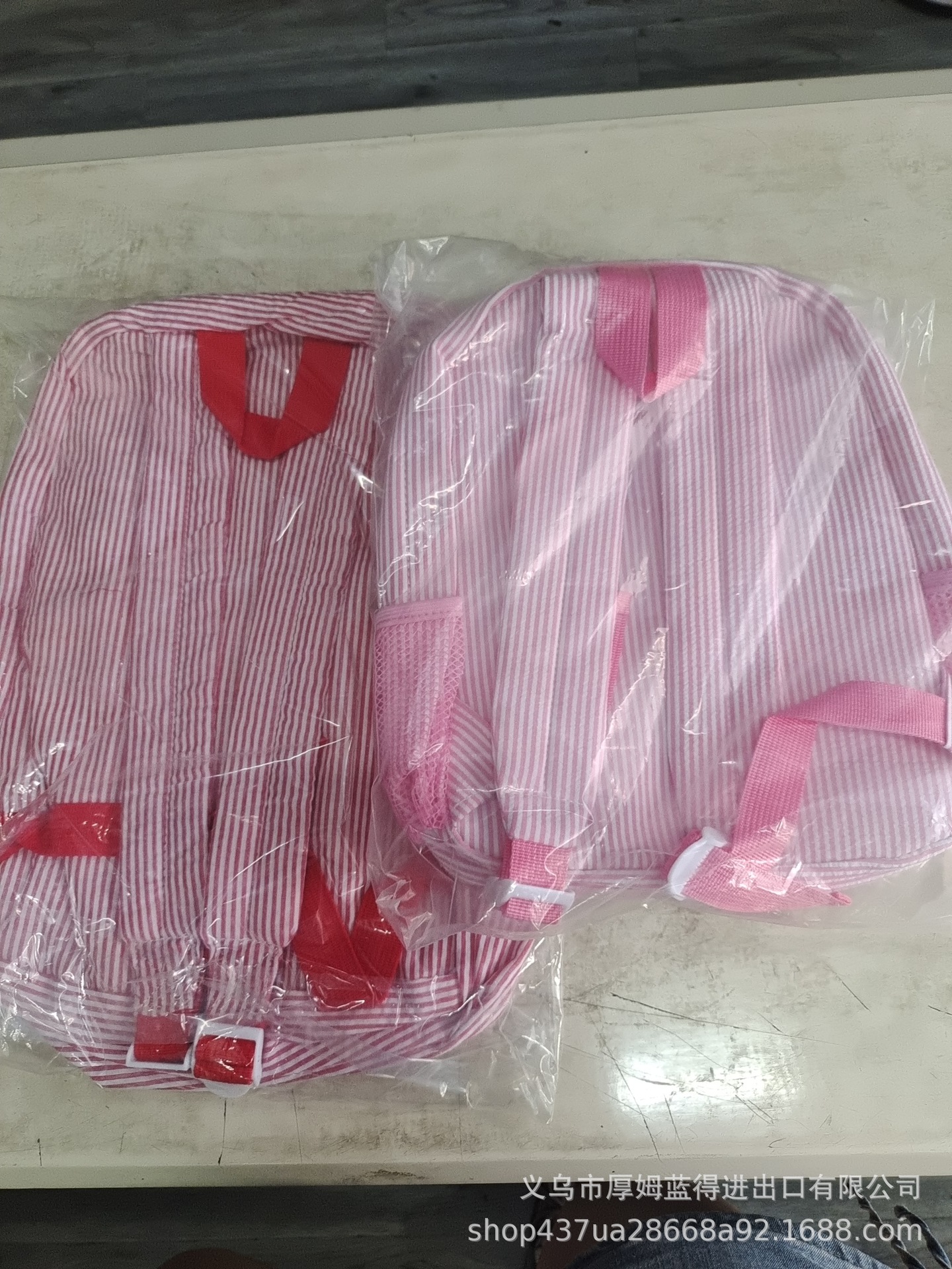 BX1812041泡泡纱书包