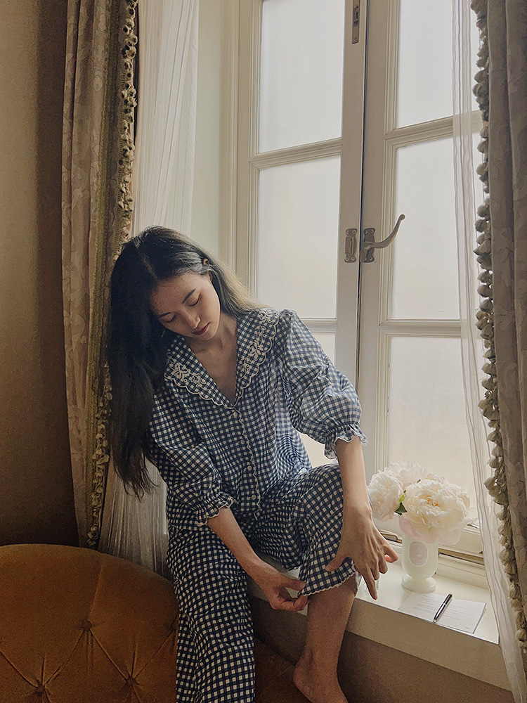 DC04FEC6-5D1D-41AD-8BF1-796BDF