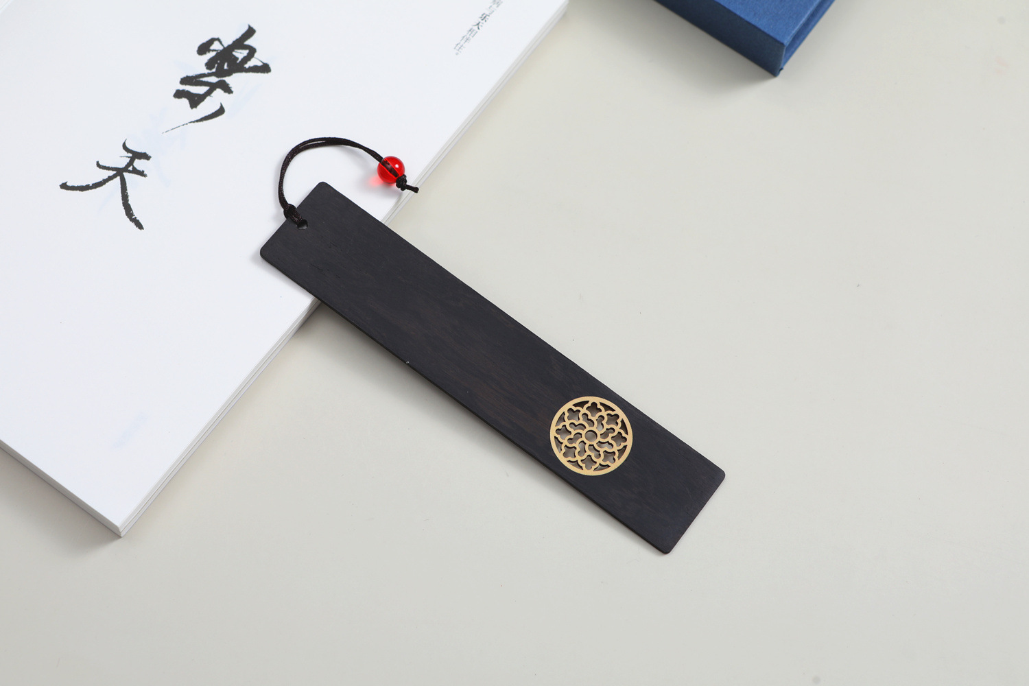 镶嵌窗花