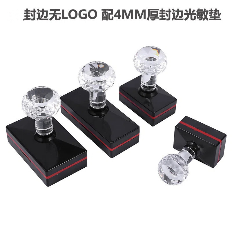 20760545619_1413930800