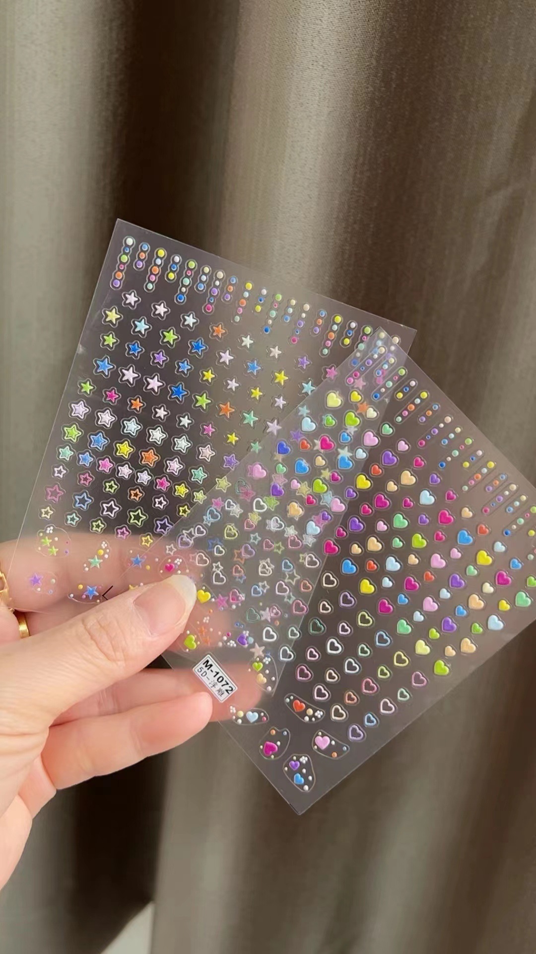 金