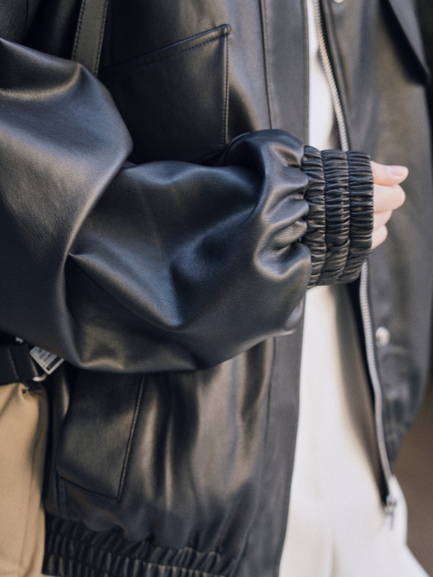 D7EDC939-0760-43A4-B5FC-500665