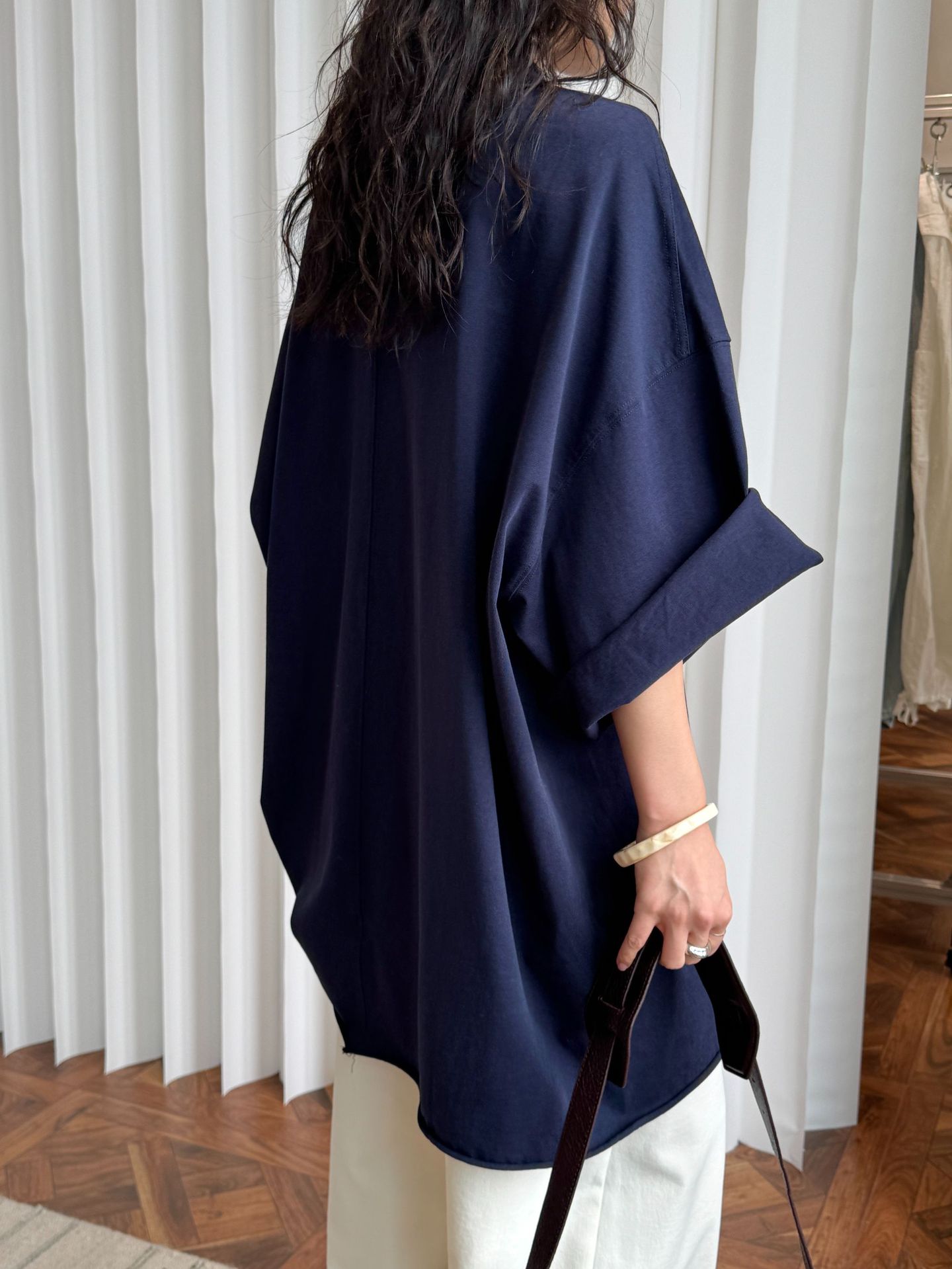 C1E052E0-41A5-4EA2-98A6-3DD231