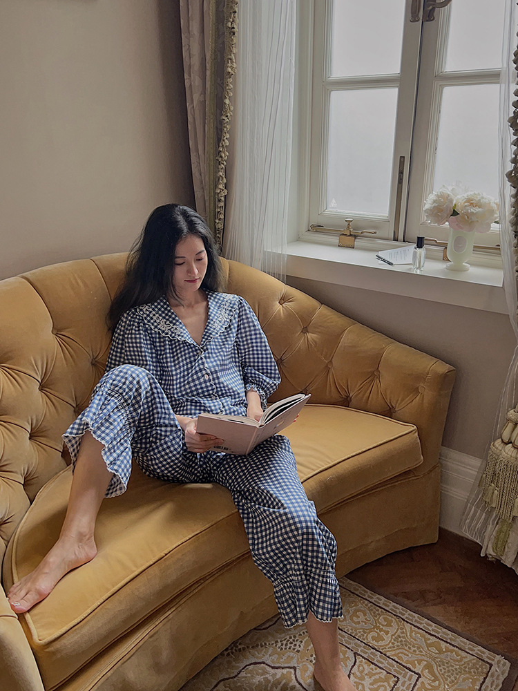 0171BAD3-333A-4E07-AEE0-17EF2C