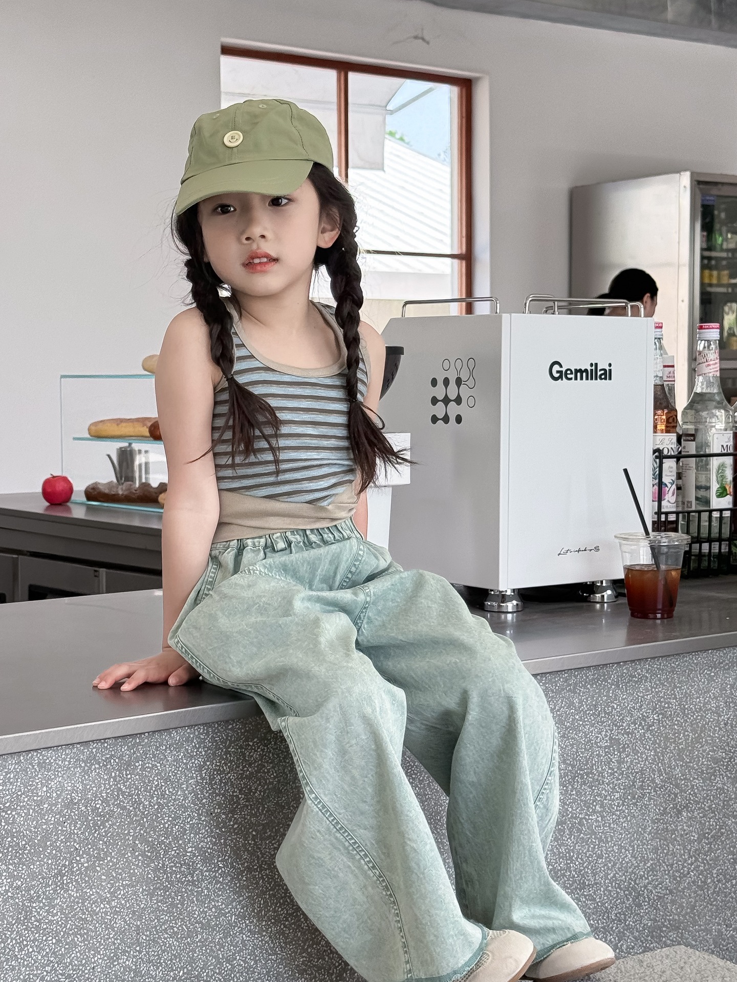 1300A9FC-E252-4C6F-B710-DEED44