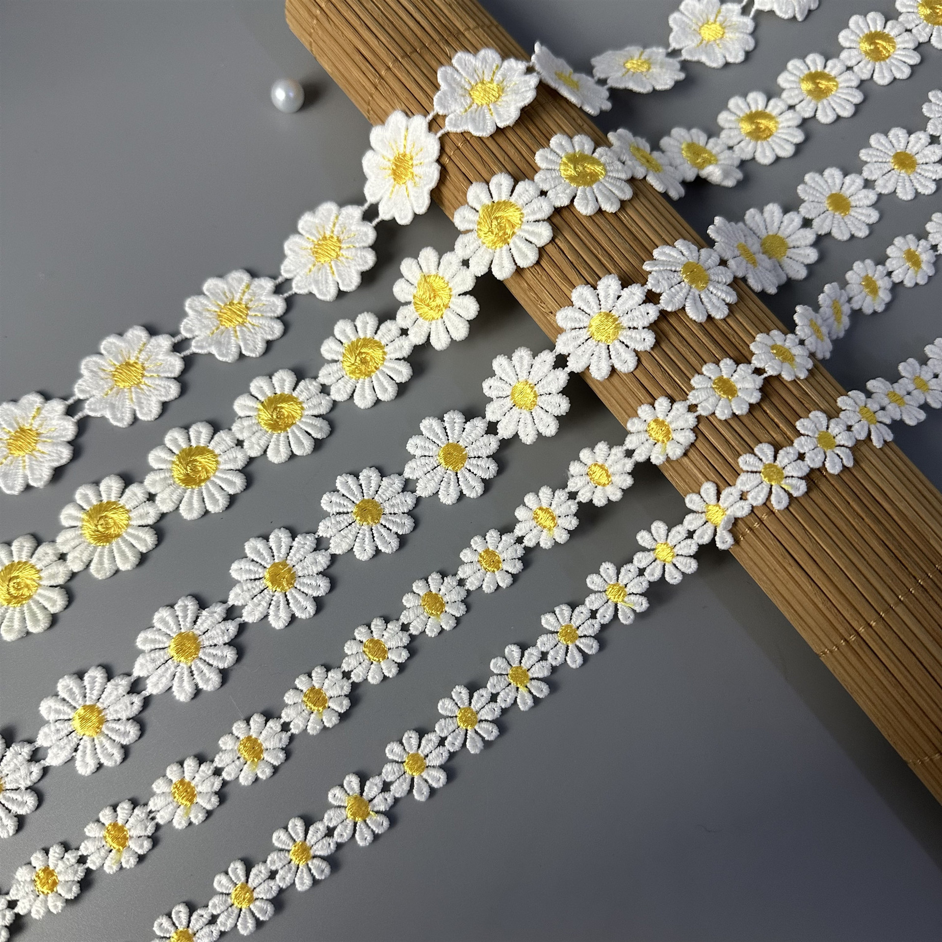 小雏菊花边