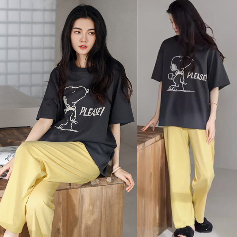 深灰白笔线史努比黄裤短长