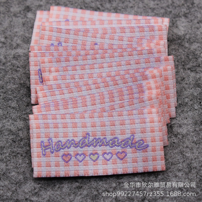 粉色格子-1.jpg