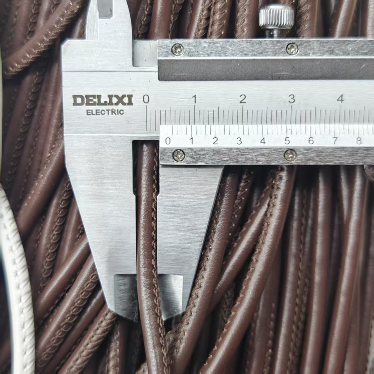 03330b4682938a513381ba41cd8c34