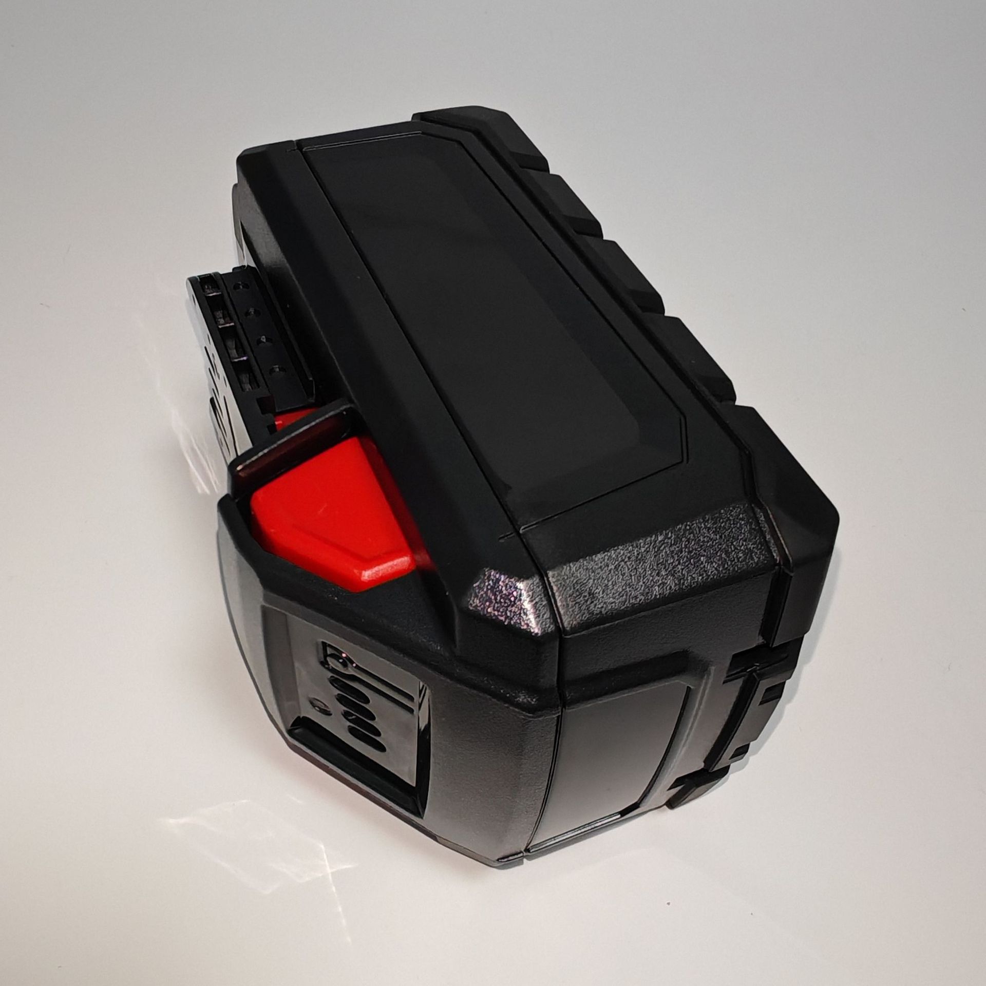 M18-10-217AL (13).jpg