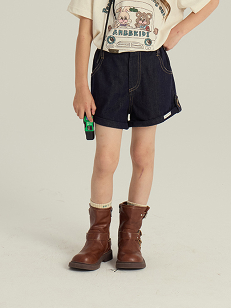 250430yiyijia156479 whitecube.