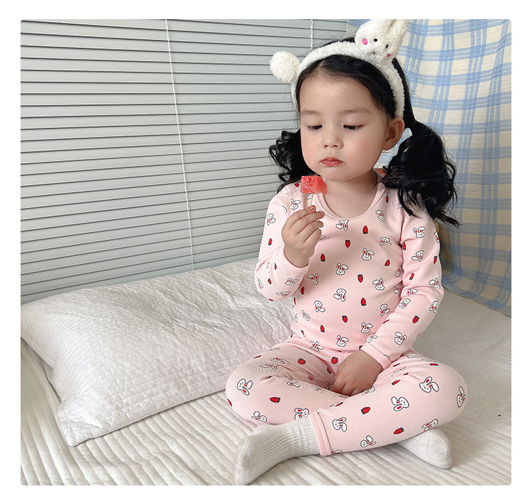 粉底兔子萝卜_05