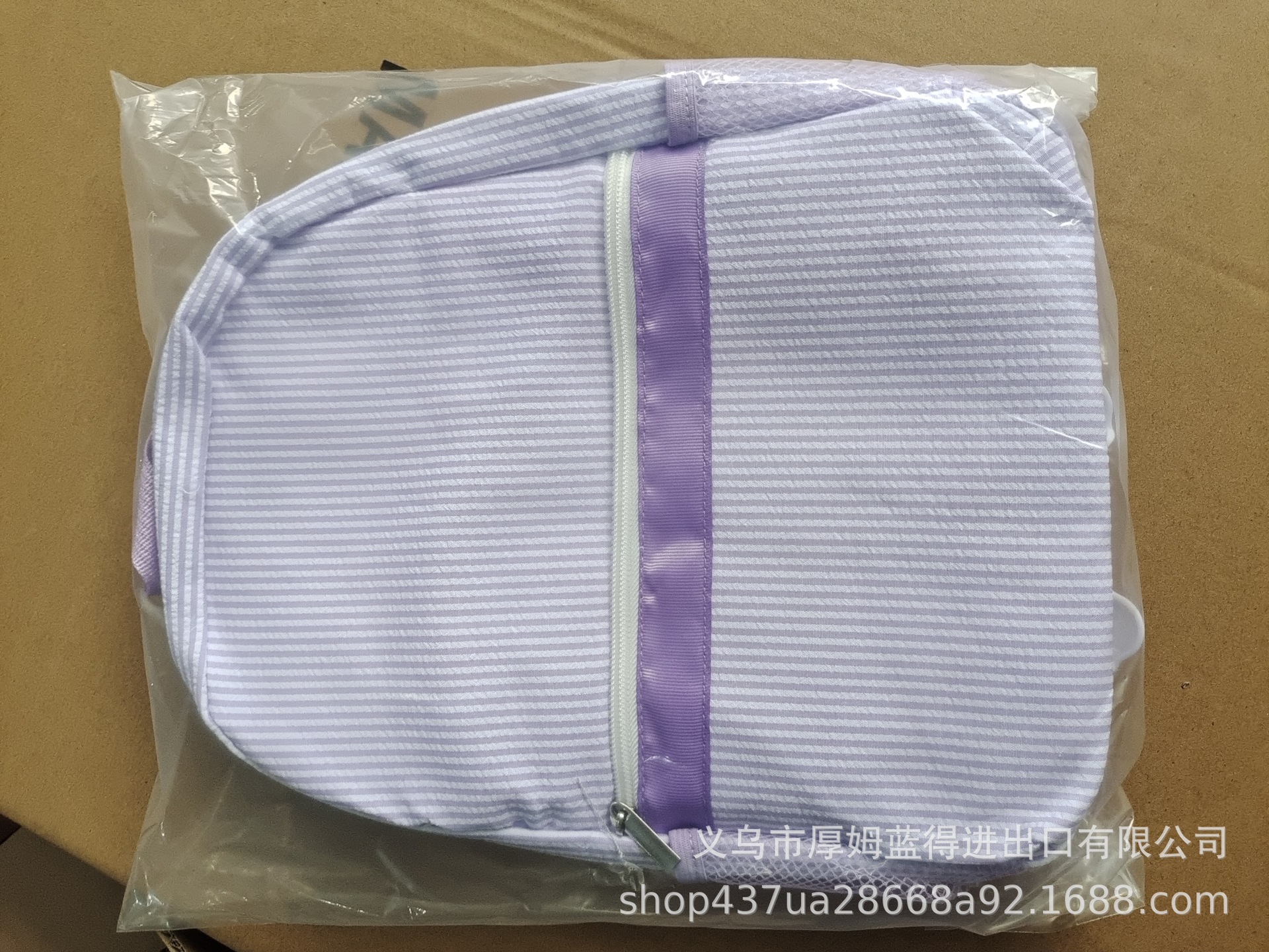 BX1812041泡泡纱书包