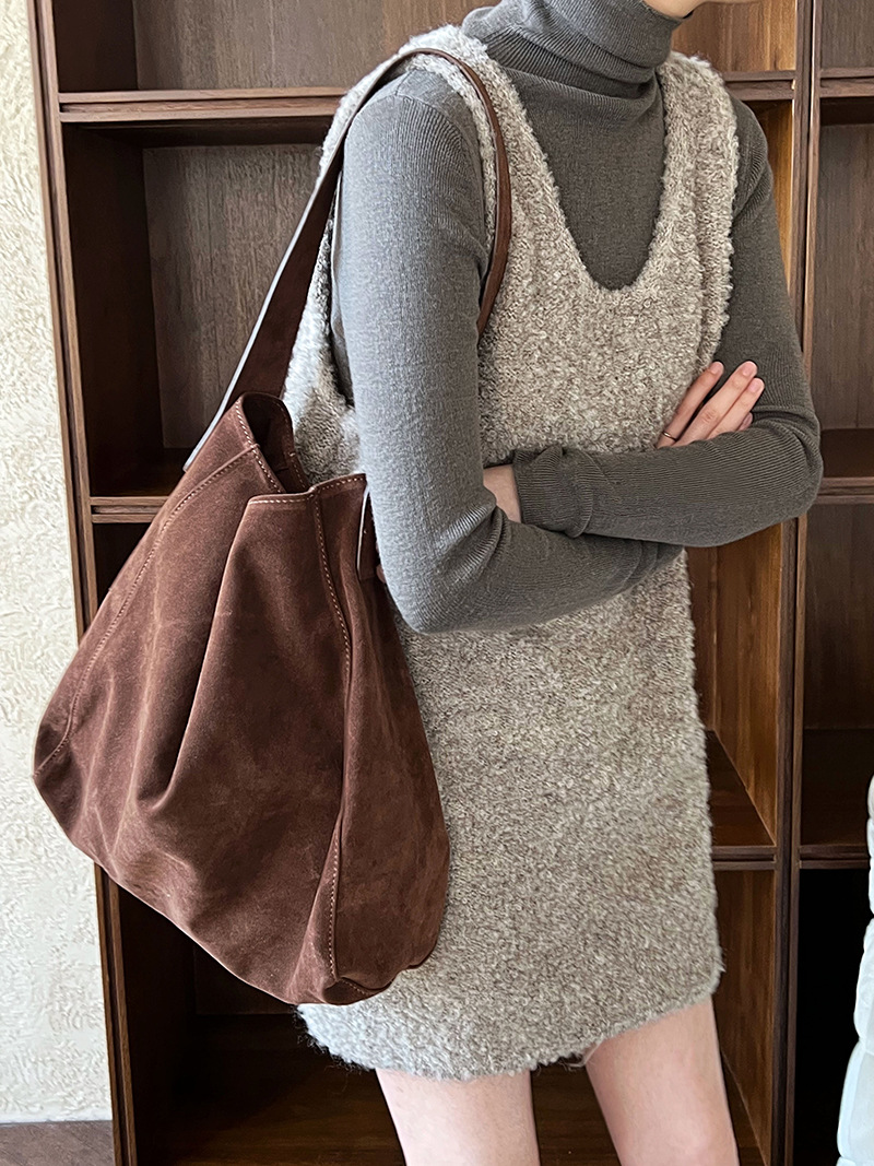 749A80E4-9C0C-416F-9441-999EBF