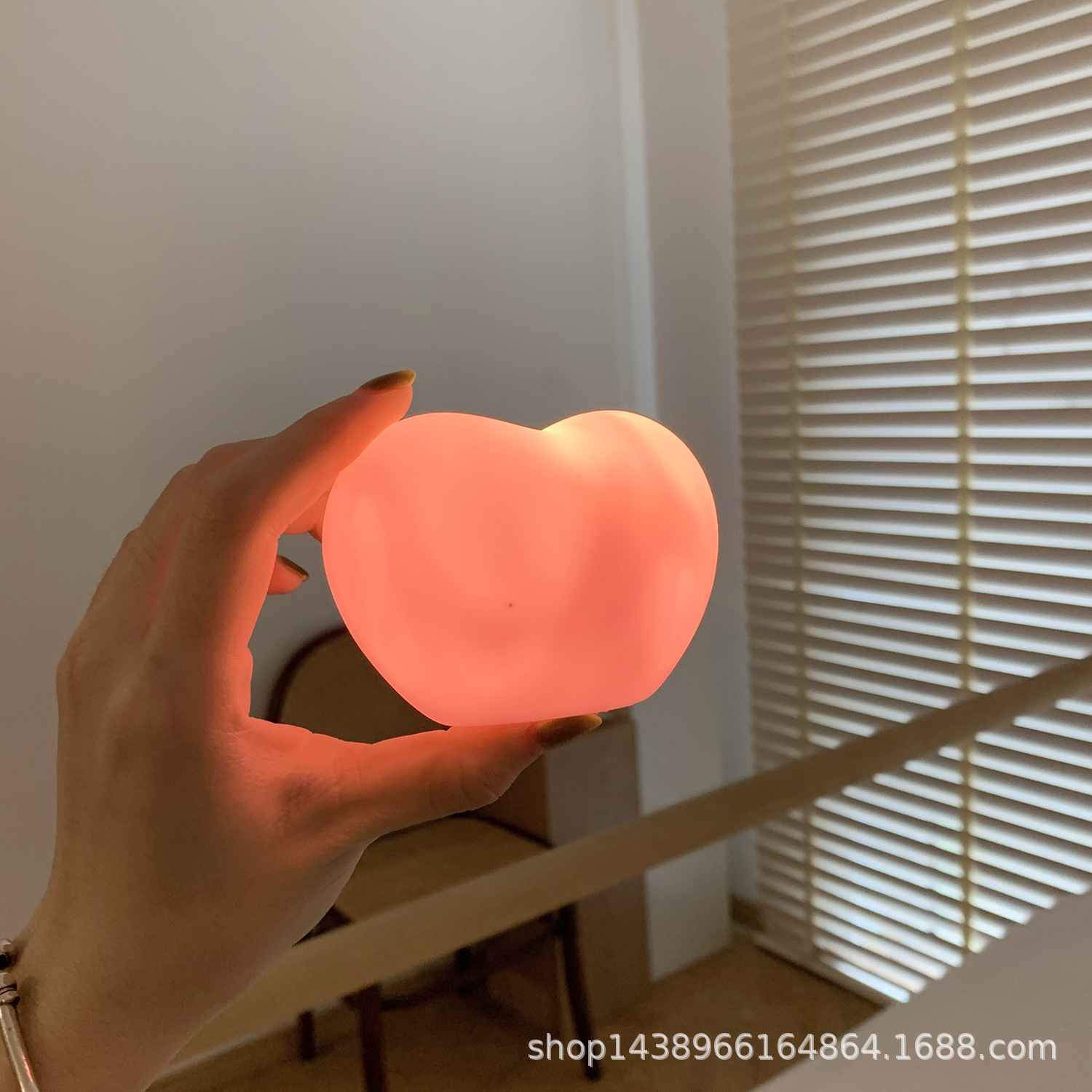 O1CN01EtLZvo1MBs0MbLYBK_!!5766