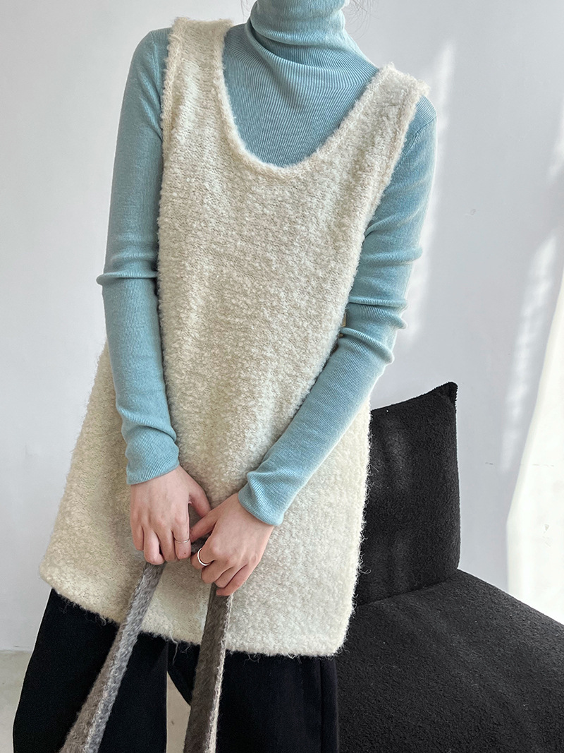 1201CB29-9B0B-418A-8B96-C3118C