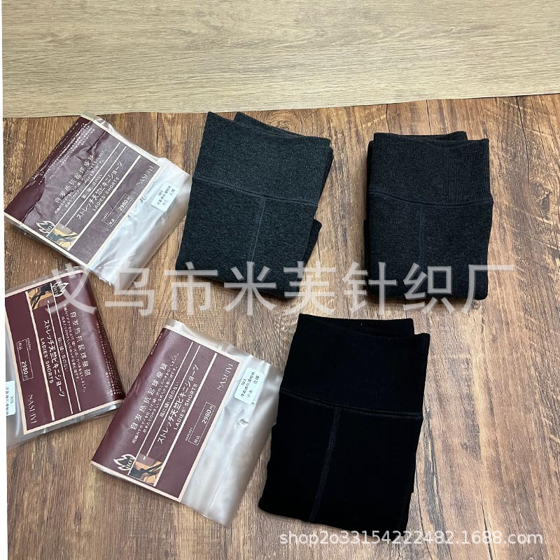 38E65AA76C12405451F146A3E82748