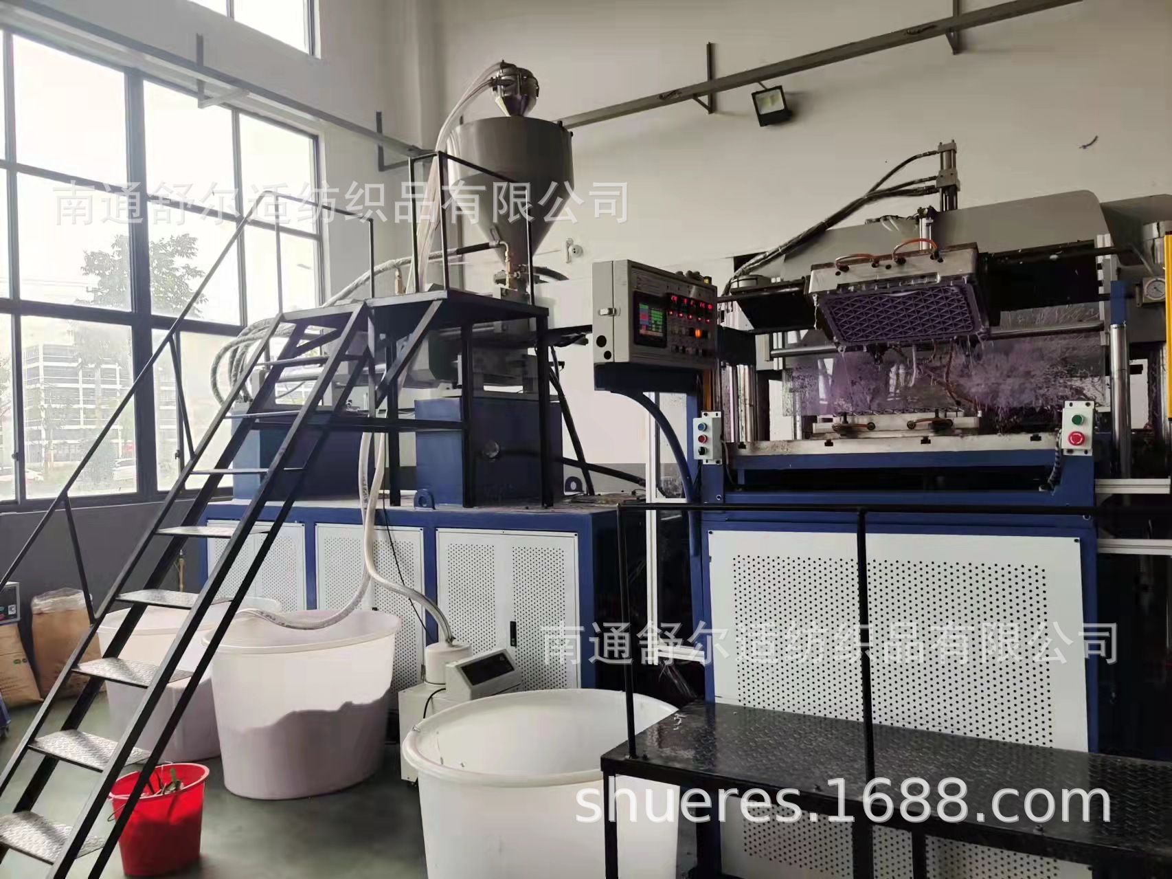 b1b006bcab2599f035afd3cc0b8c3f