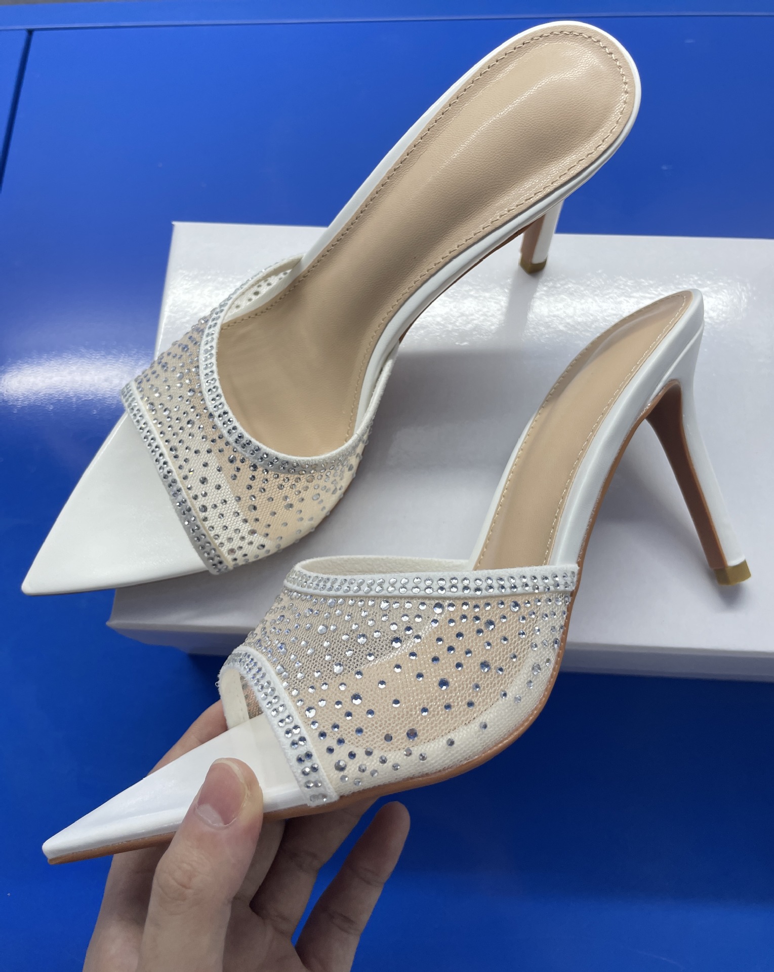 9B62DC0F704A7295B0A6CCCC25F5EF