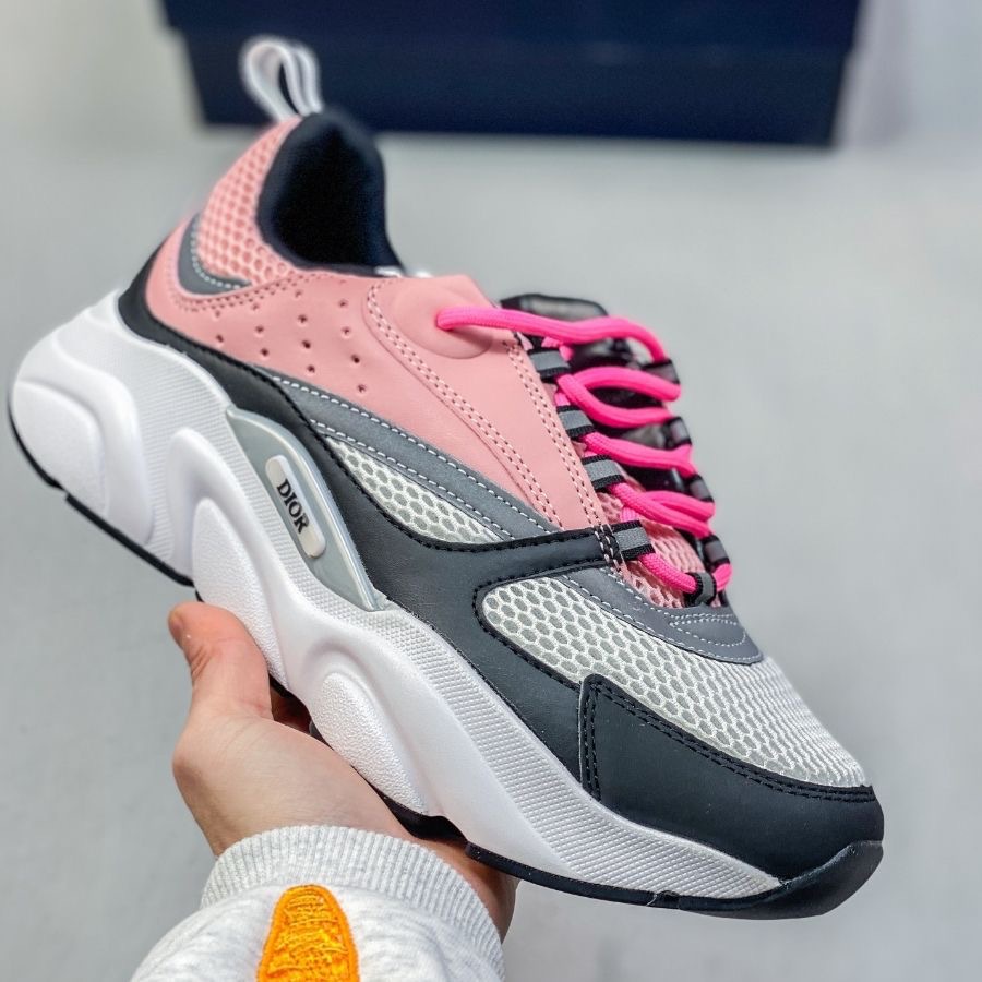 75a9a6b618cf5358c0a6835f32f13a