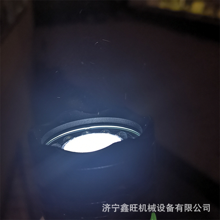 2021.4.12于文彦带磁力的手电筒信号灯 (6).jpg