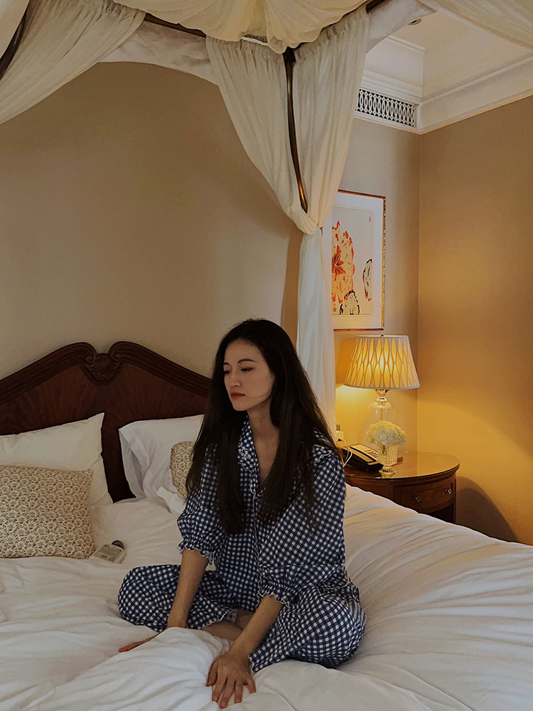 F7147A1A-9FC7-4727-86F7-E912C1