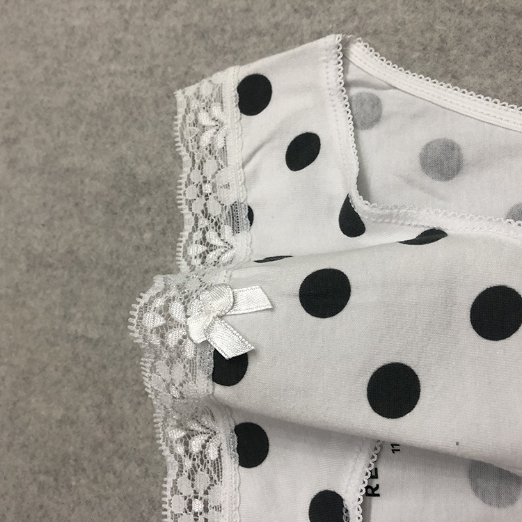 白色黑点 (3).jpg