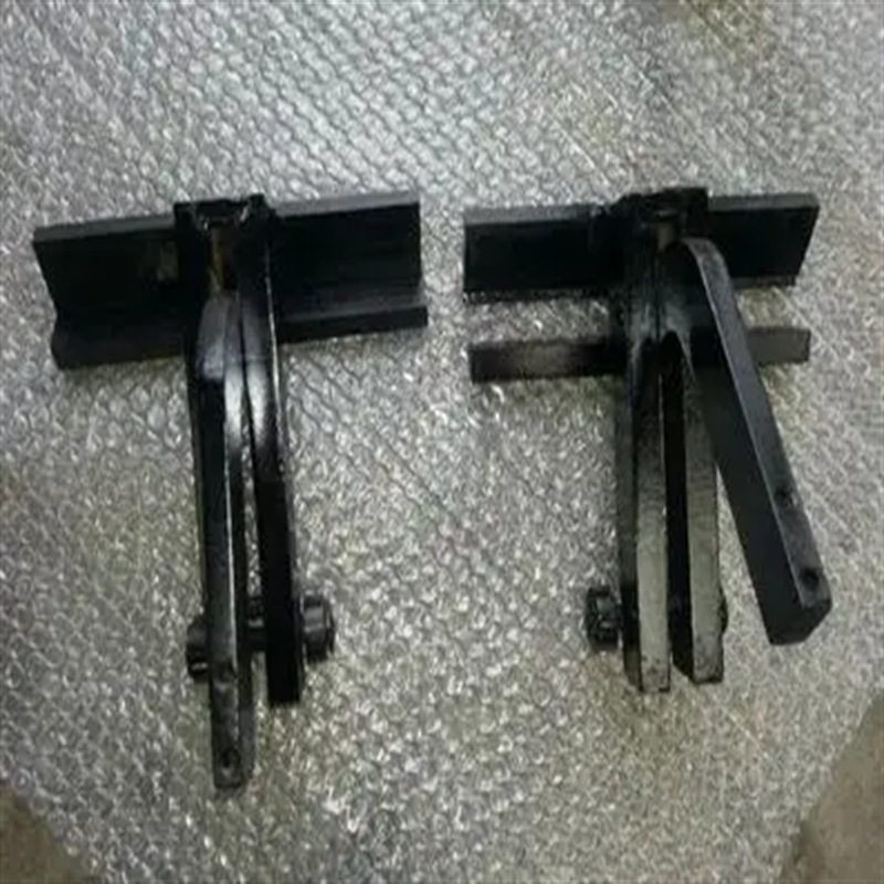 矿用输送带剥皮机夹子 (7)