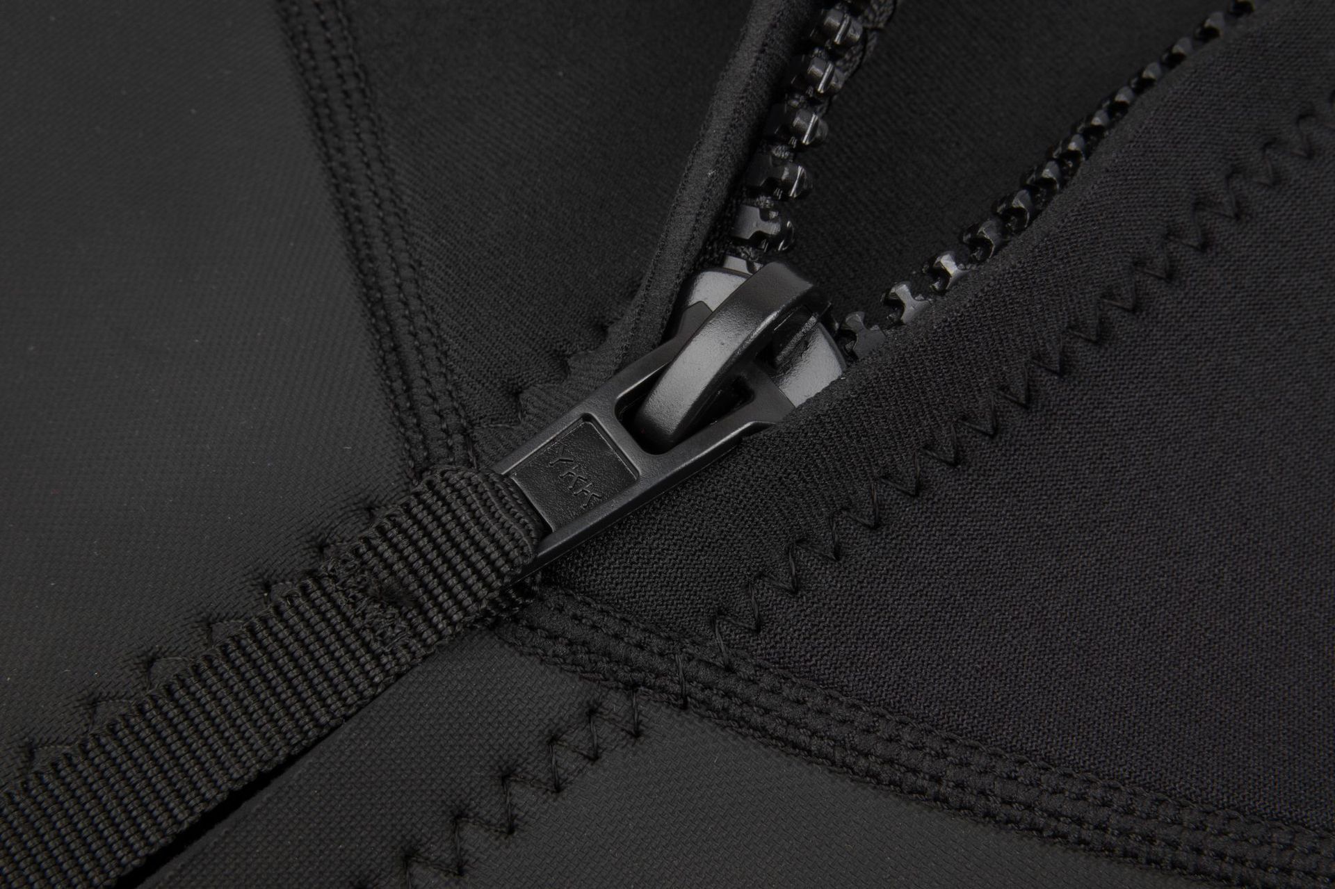 O1CN01hNHYF51zvuoLlPuPs_!!2905