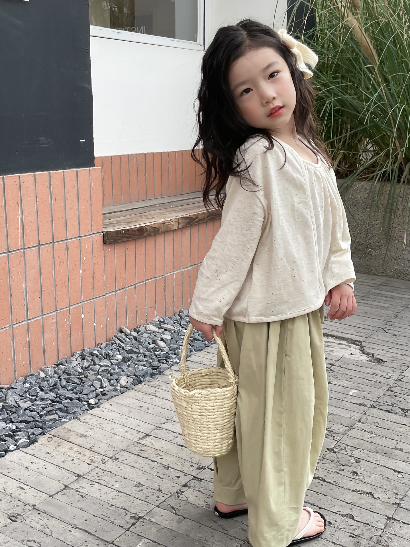 5506EF16-D4F8-42F5-8167-190CB7