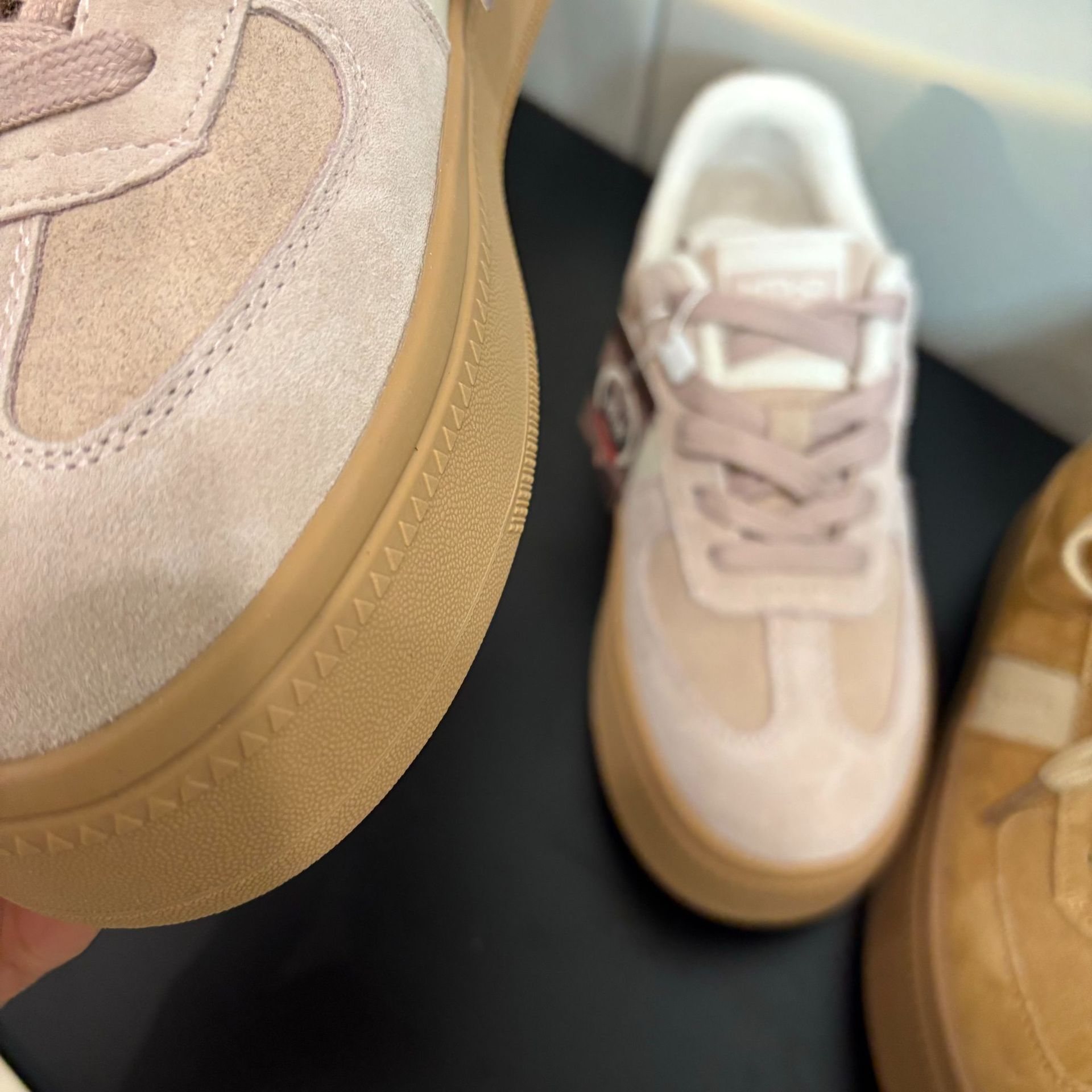 A44D11B4BE14469B80FFD97B5B6F1A