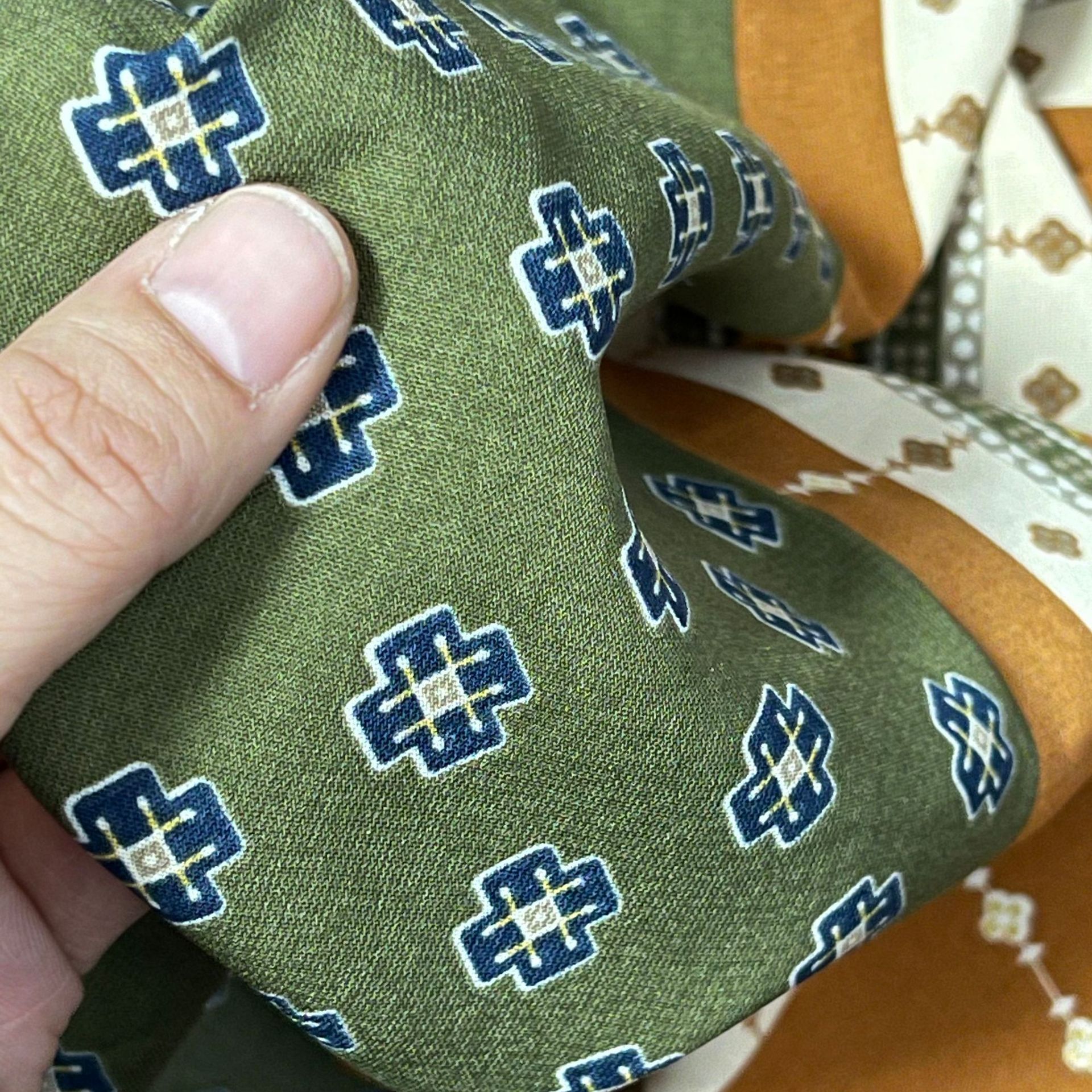 2b8c01dac844bd1efd722d3af23329