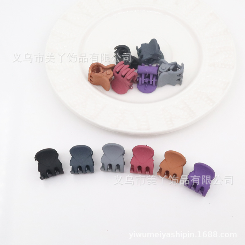 塑料磨砂喷漆小抓夹1.jpg