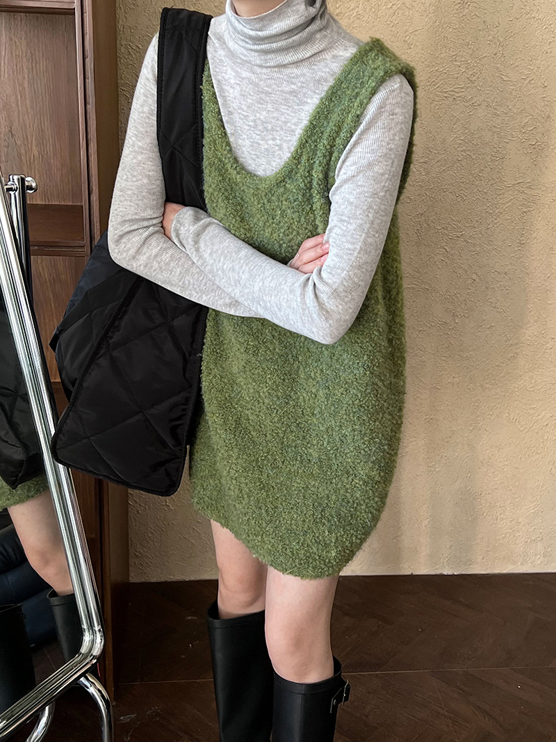 A5EBD646-4813-4EF8-BCB0-9FA529