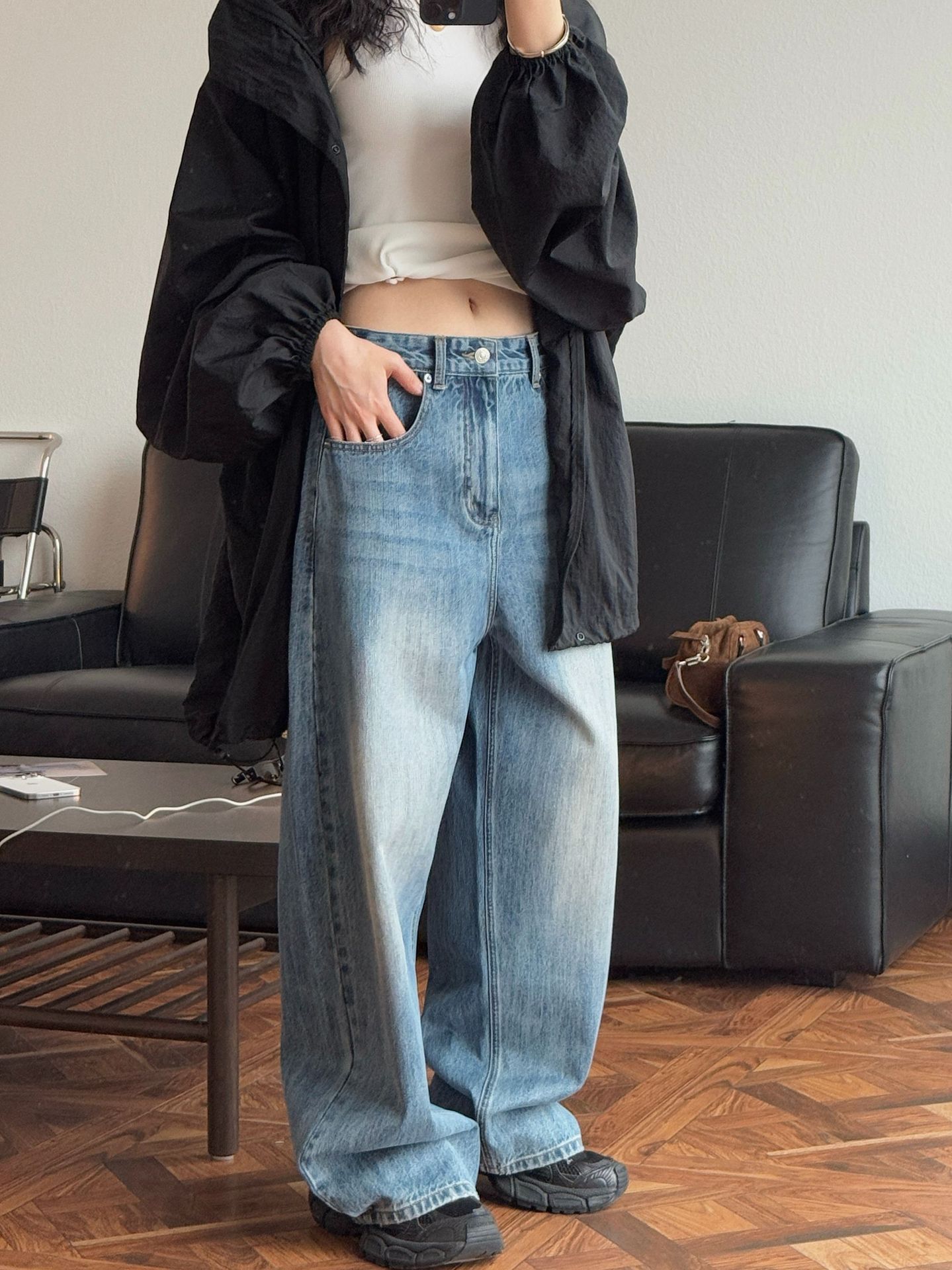 3EE3FC4E-18F8-4EAE-9AA9-786756