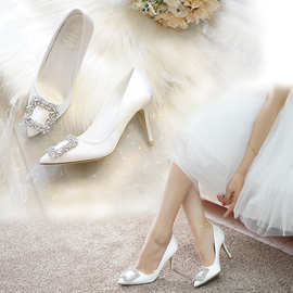 韩版尖头高跟白色婚纱鞋水钻新娘鞋小码单鞋各种尺码礼服宴会鞋