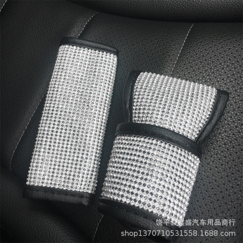 Juego pequeño de accesorios para coche con adornos de diamantes de imitación, funda para freno de mano, funda para pomo de cambio de marchas, almohadilla para el hombro del cinturón de seguridad, decorativo, adecuado para todas las estaciones.