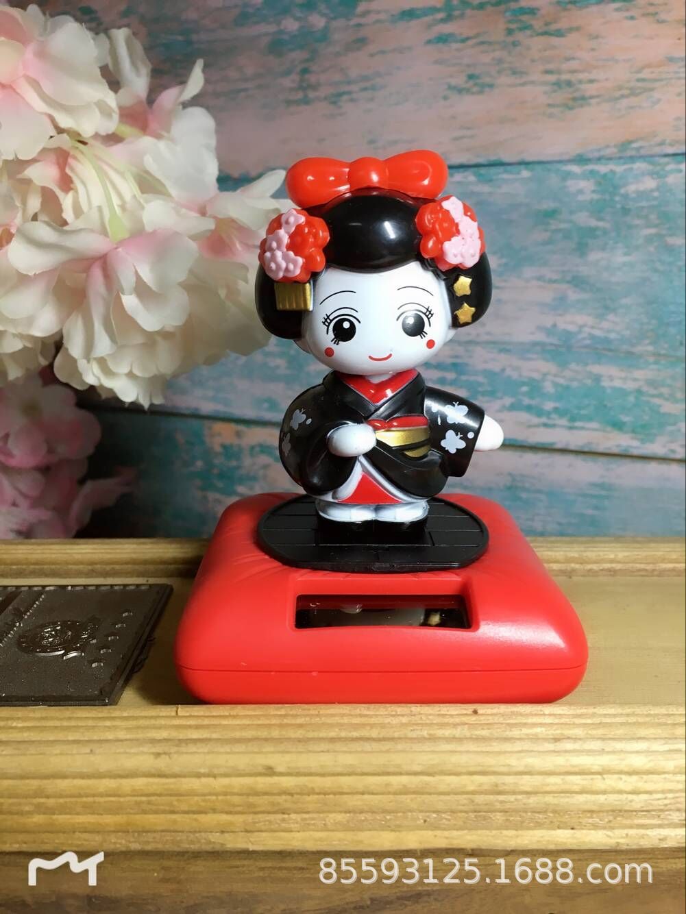 Danza solar creativa chica sacudiendo la cabeza asintiendo muñeca Ge Ji decoración de interiores linda mujer Kimono Doll