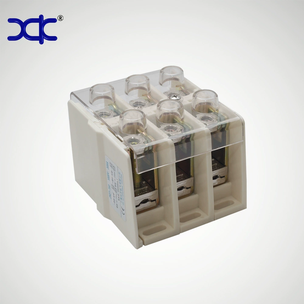 Supply electrical worker