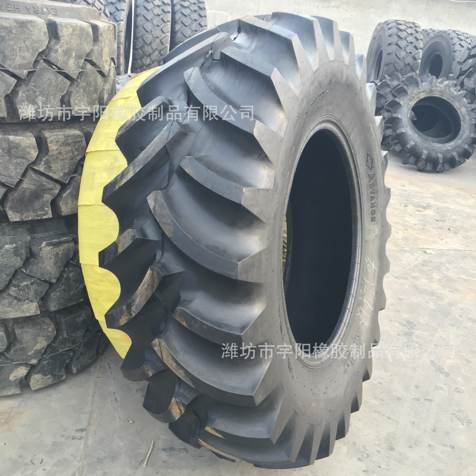 旱田人字 玉米收割机 拖拉机轮胎 18.4-30 (18.4R30)