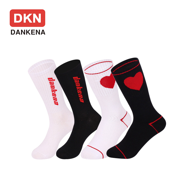 Chaussettes de sport en coton à rayures noires et blanches pour couple, nouvelle collection automne-hiver 2025d, mi-mollet, pour étudiants, lettres, skateboard_voghion.com