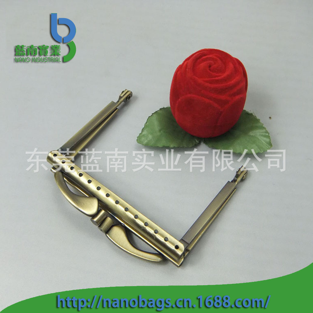 厂家供应精品包包手袋铰， DIY针孔驳脚，开口铰，光面牛角头口金