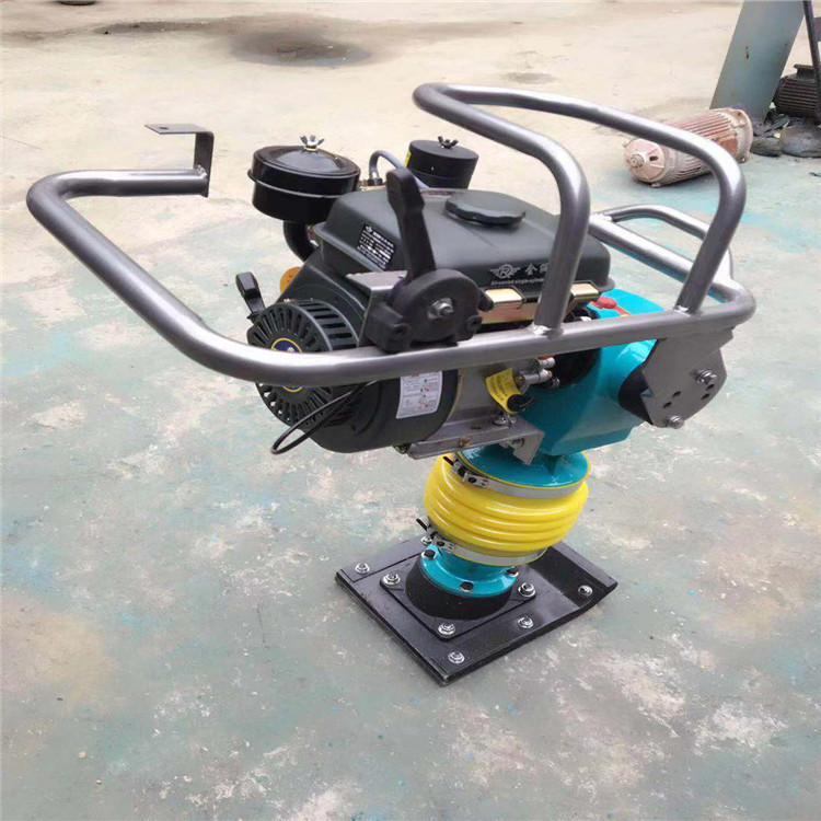 YC-90型手扶式冲击夯 地基用小型跳跳夯 柴油夯实机价格