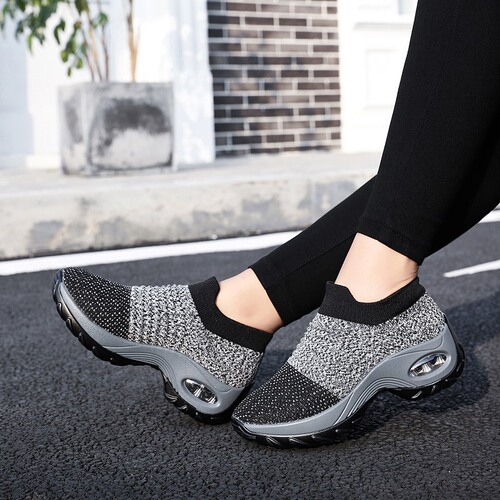 Cross-border e-commerce direct supply of large size women's shoes air cushion fly knit sports shoes over-the-foot shoes fashion casual shoes socks shoes foreign trade