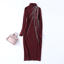 秋冬新款羊毛呢长裙原创高端时尚重工刺绣纯色高领中长款连衣裙女